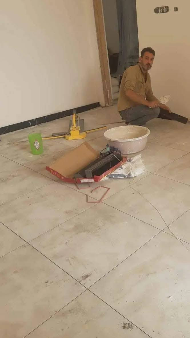 خلفه تطبيك جميع الارضيات ولجدران شغل ليزدرجه اولى هاتف***********
