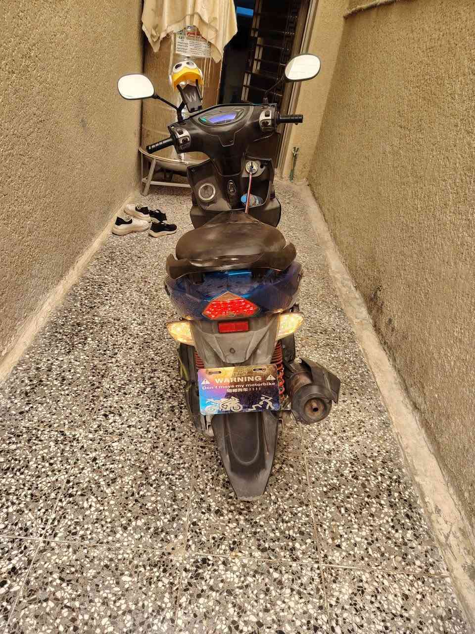 السلام عليكم اخوان 
دراجه GTR حديث للبيع 
مثل ما واضح بل صوره 
مكينه ما مفتوحه 
السعر 650
***********
الموقع بغداد الجديده
