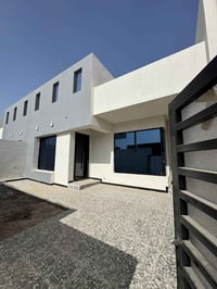 يتوفر وحدات سكنيه داخل مجمع حوراء بغداد طابق وطابق ونصف وطابقين  يوجد ...