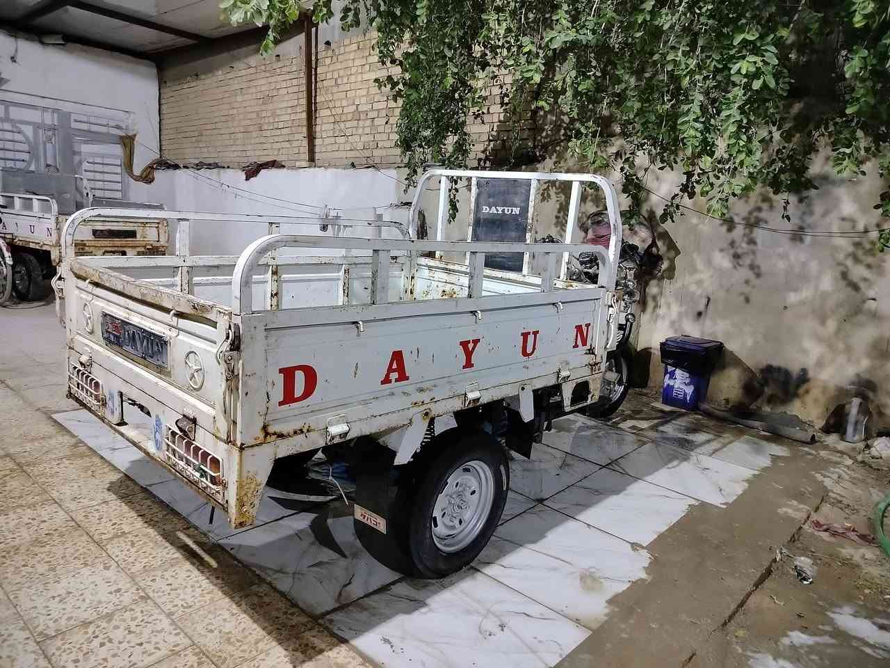 السلام عليكم ستوته للبيع مديل 19 اوراق اصولي بلاد ستوته محرك جديد كهربائيات كله  شغاله تايرات مال شركه بيه جاهزه من كلشي ترايك وين ماجان السعر خاص مكاني شطره وهذه رقمي ***********
