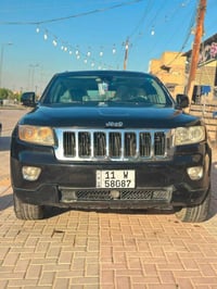 جراند شيروكي ليمتد • ٣٦٠٠ سته سلندر • رقم بغداد