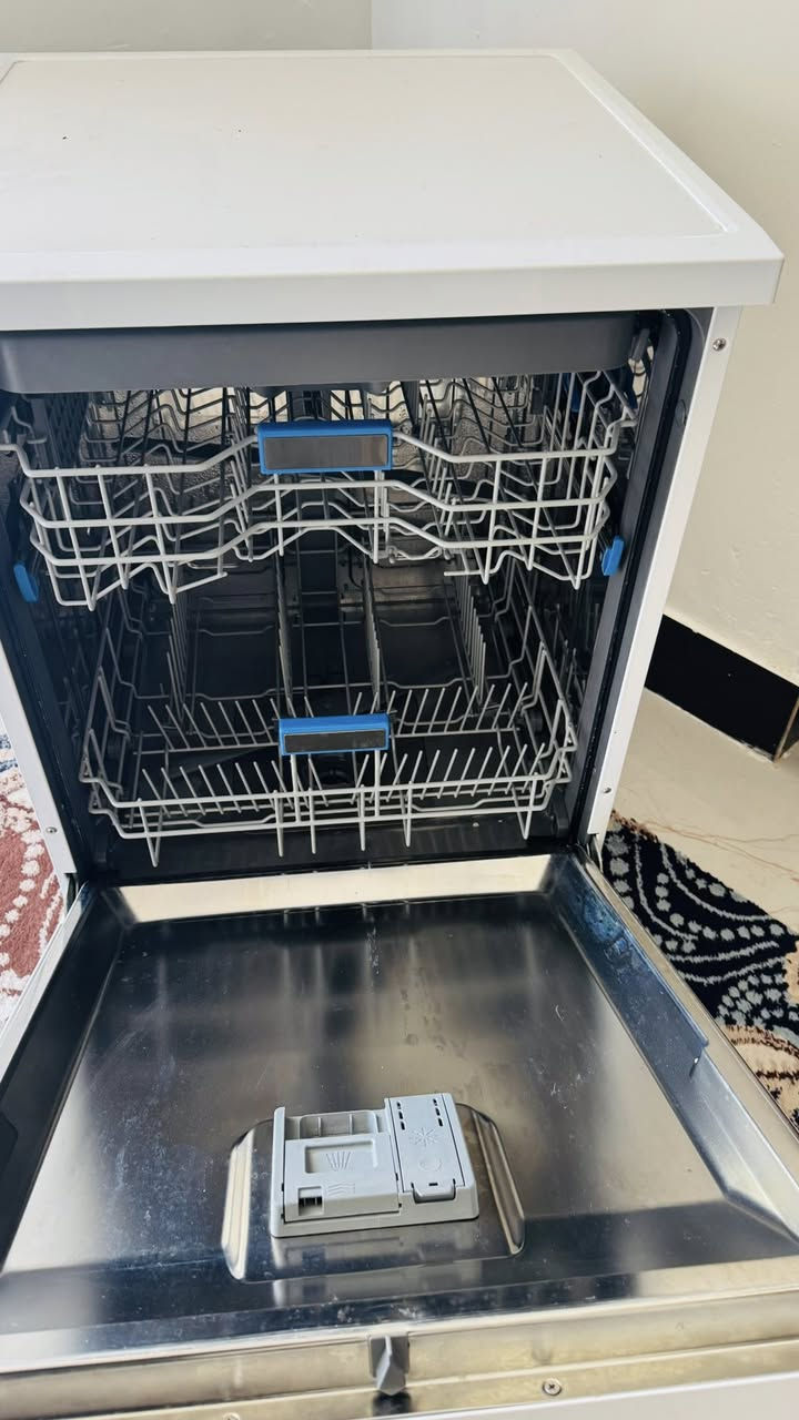 غسالة صحون ل بيع استعمال جداً قليل اقل من شهر استعمالها


**إذا كنت صاحب هذا الإعلان وتريد حذفه لأي سبب، رجاءا أرسل رسالة إلى الدعم الفني**