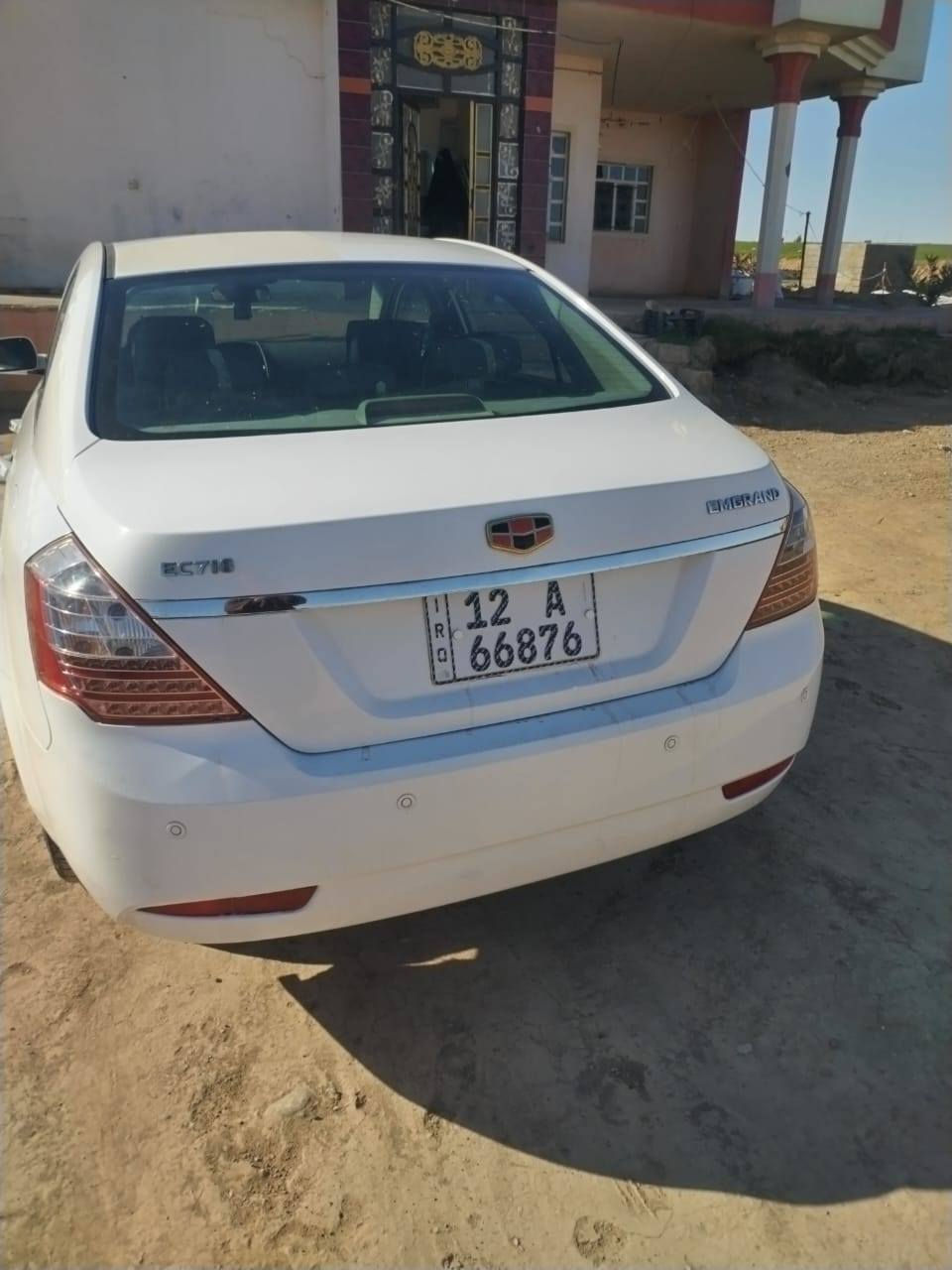 السلام عليكم
امكراند c7 موديل ٢٠١٣ بسمي تحويل مباشر
سياره اخت الجديده سونار مرفق
محرك ابلاد 1800
گير شرط
مكان السيارة الموصل... القياره 
السعر ٧٣
الهاتف ***********
