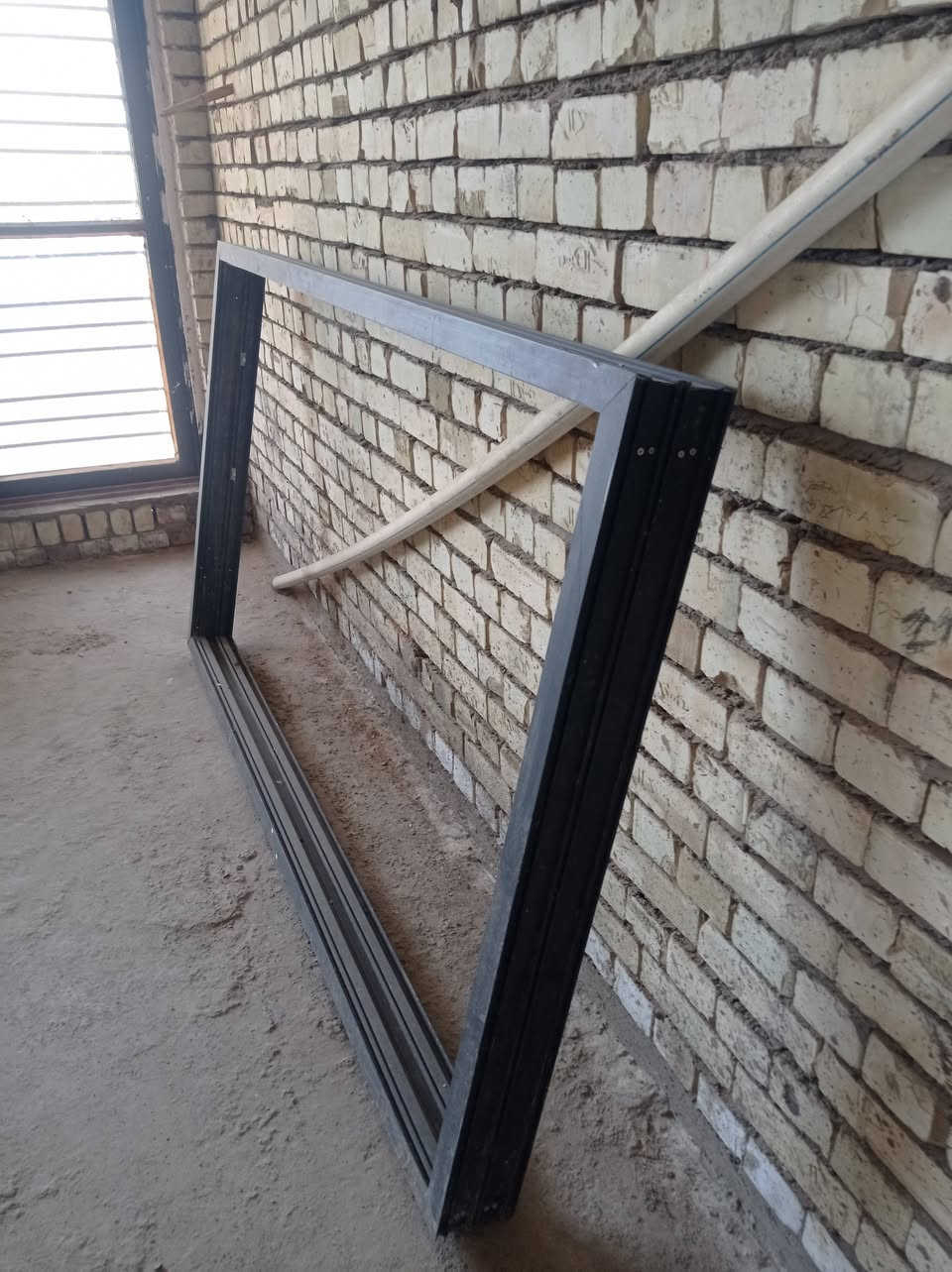 الطول ٢٢٠ ول عرض ١١٠ عازل صوت ثقيل *********** وتساب
