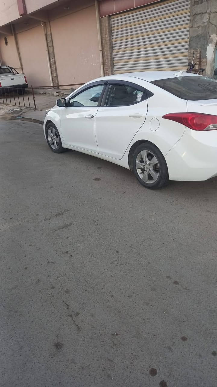 سلام عليكم
سياره الانترا موديل 2013 وارد امريكي 
وكلشي موضح ب الصور 
السعر 98 وبي مجال واذا عندك اي استفسار ع هذا الرقم اني مكلف ب النشر 

رقم الهاتف ***********
