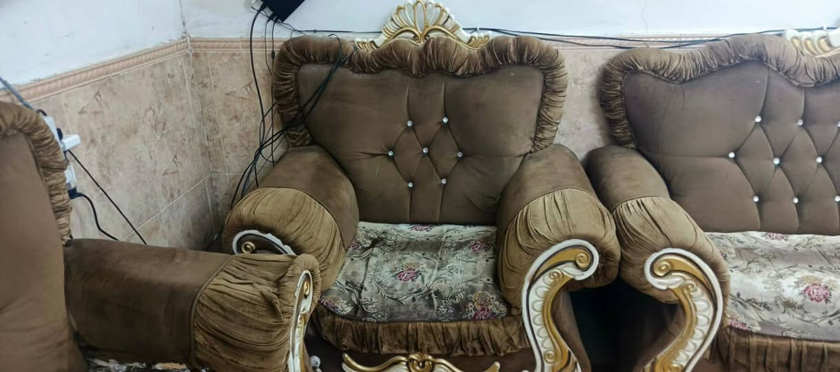 سلام عليكم
تخم خمس قطع
سعر 250 وبي مجال


**إذا كنت صاحب هذا الإعلان وتريد حذفه لأي سبب، رجاءا أرسل رسالة إلى الدعم الفني**