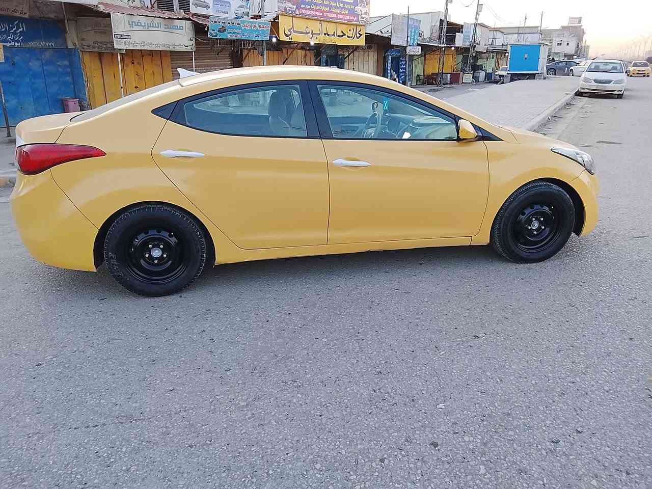 السلام عليكم النترا 2013امريكي حادثها بنيد فقط بدون دواخل كلها ليبل واحد مكينه دوش داخل بيجي كير مكينه حداديه كله جديد رقم كربلاء مصفره هيئه وغرامه مداور ثاني يوم مكانها بابل قرب جسر نادر 
***********
سعرها 96وبيها مجال بسيط
