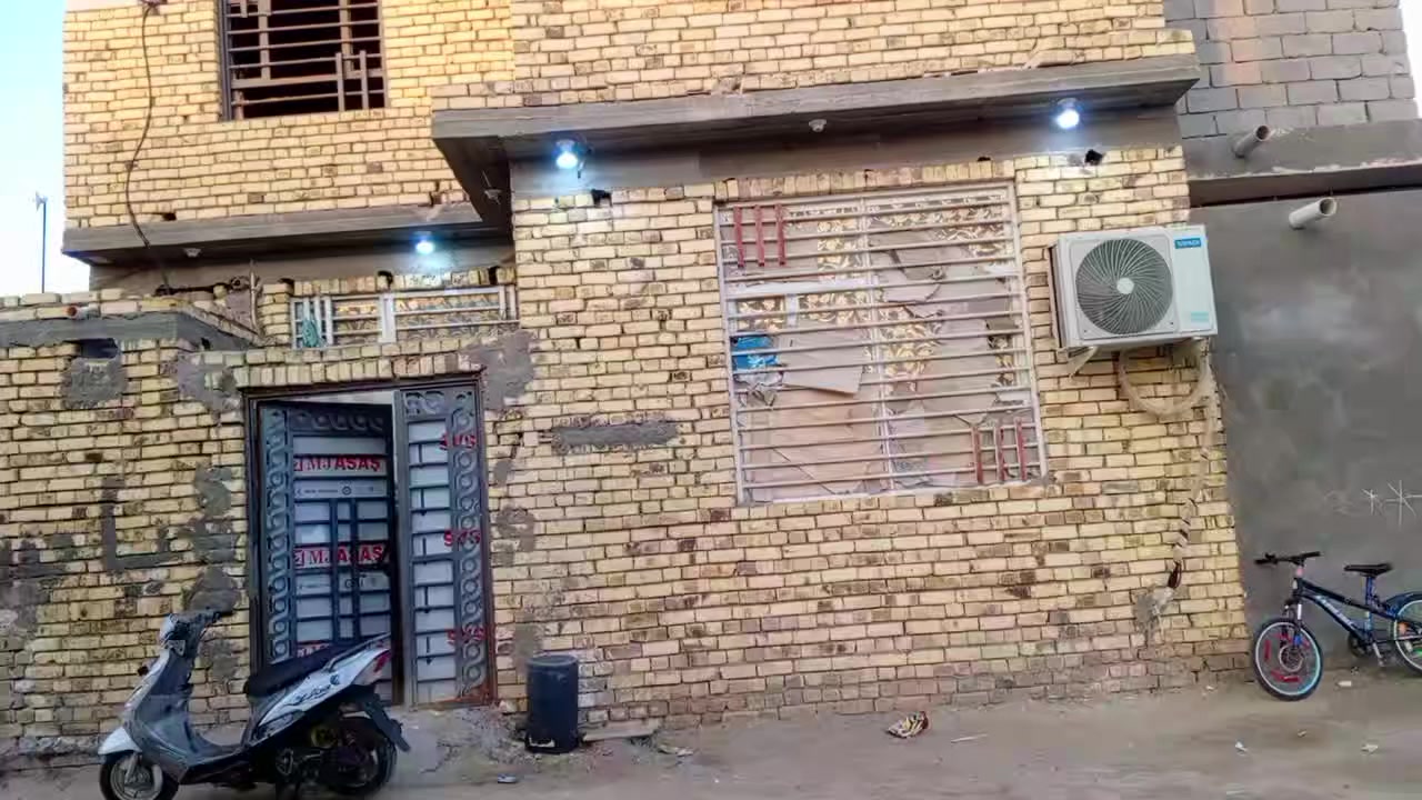 بيت زراعي 100متر في الاسكان الصناعي الاستفسار ع رقم  ***********
