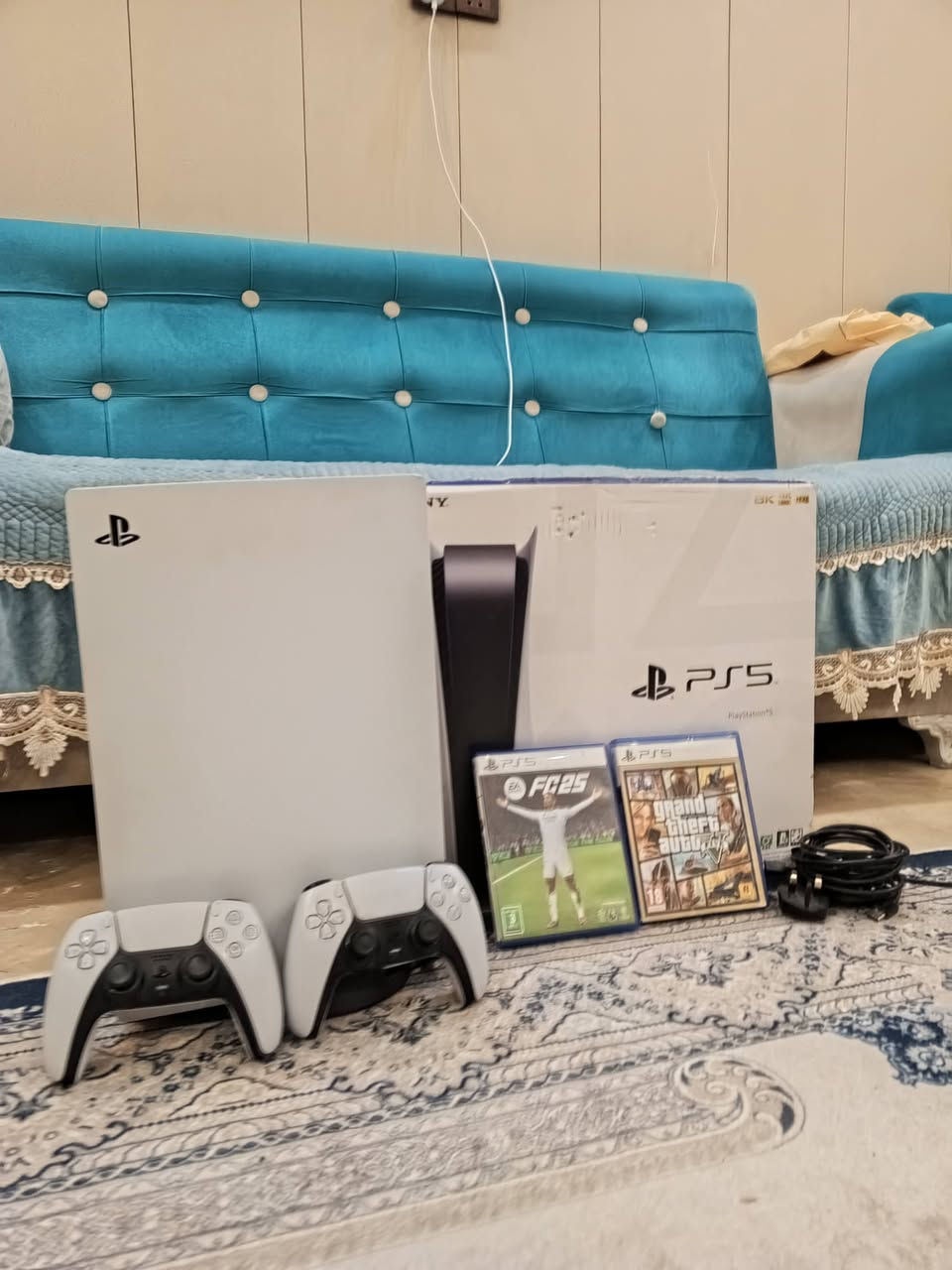 جهاز كامل ملحقاته الاصليه+ وياه يدات ثنين وقرصين مال بلي فايف والجهاز ما مفتوح لوك ستيكر والجهاز قفله كلش 650


**إذا كنت صاحب هذا الإعلان وتريد حذفه لأي سبب، رجاءا أرسل رسالة إلى الدعم الفني**