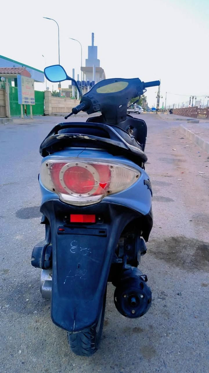 درآجـه جـي فـور للبيـع السعر 350 بـيـه مـجـال للـشـراي مكاني رفـاعـي بـدعـة  رقمي ***********  .
