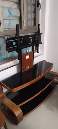 ميز تلفزيون • قوي جدا • شارع فلسطين