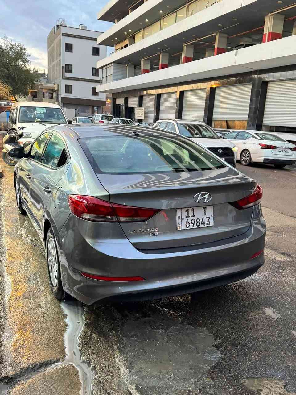 سلام عليكم النتره موديل  2018 وارد أمريكي سرقها دعاميه فقط و مكينه 2000 كير عادي سياره بدون حادث بدون صبغ سياره مكينه و كير ممفتوحا  السياره جاهزه رقم بغداد باسمي تحويل مباشر سعر سياره 120 ورقه  //***********
