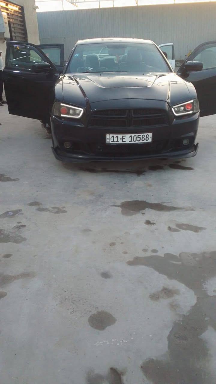 السلام عليكم للبيع جارجر 2012 RT ماكس السيارة فول  مواصفات اسلايت شفتات كامرة اماميه وخلفيه رادار أمرايات تو ويل  السيارة ليس فيها نقص السيارة ب  اسمي شرط التحويل للاستفسار على الرقم *********** واتساب 
الرقم الثاني ***********واتساب
