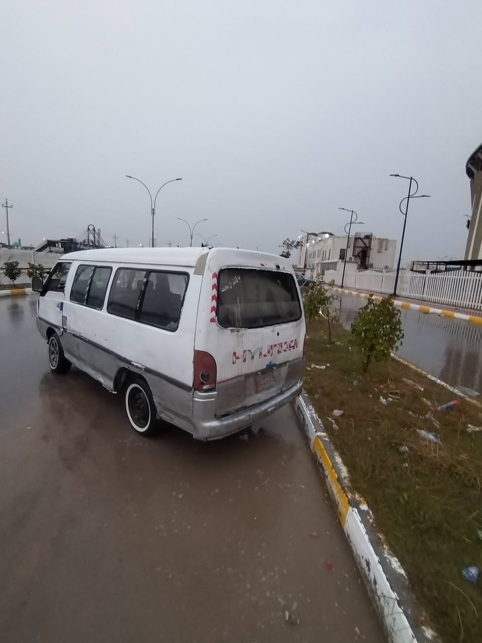 السلام عليكم سياره هونداي للبيع مكينه وكير ونجي جدد نضاف راديتر جديد كهرباياته كلها شغاله تخم تايرات جدد بدون راعي ابيع ماندل راعيها اتكفل سرقه وعشاير مكاني ناصريه سعر ١٥ وبيها مجال بصيط شراي يتصل ويدلل ***********
