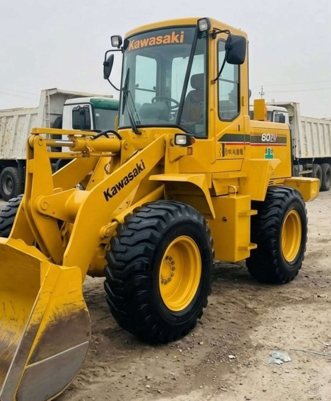 كوسكي للبيع
كوسكي للبيع موديل ٢٠١١ رقم بغداد تحويل مباشر نضافته ٩٠/١٠٠ حجم ٦٠ محرك انجكتر شفل بالجيس واحله من صور ممشتغله هواي مكانه بغداد جسر دياله جديد *********** خوان ابد ممتوجد بالفيس يعني لادز رساله بالفيس وشراي يتصل
