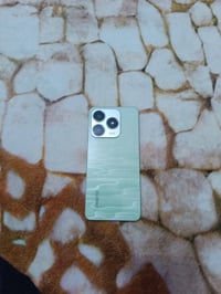 ريلمي ١٢٨ • نضيف • واتساب