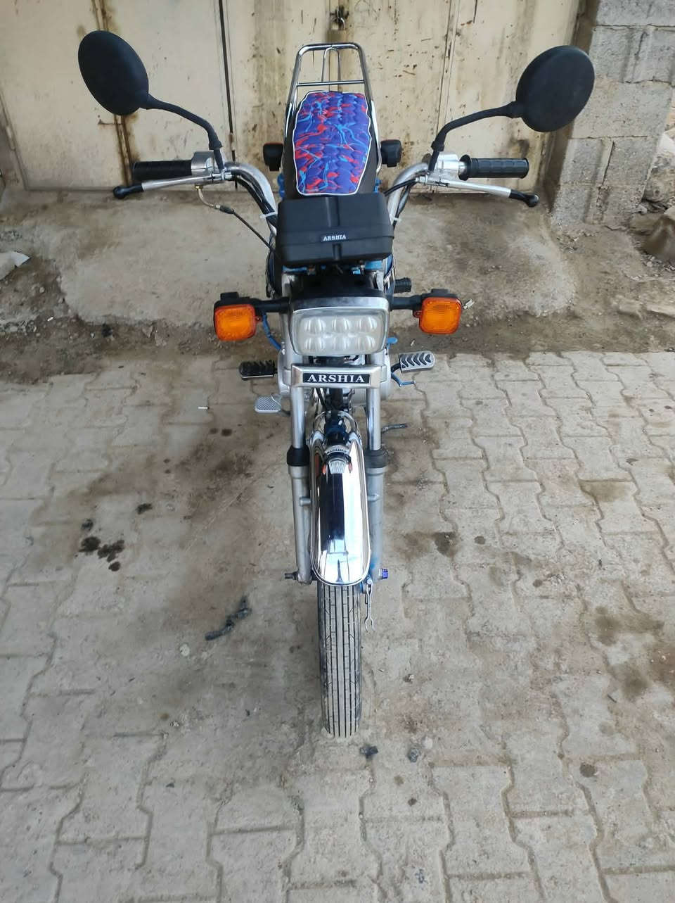 سلام عليكم لبيع دراجه يراني 4كير موديل2021 اوراق كامله تايرات جدد ضفيره وباتري كله جدد دبل شاير لايت علي ناصي كله شغله مكينه تخبل سعر400  وبيه مجال شراي بيه واتساب مكلف بل نشر مكان بغداد النهروان ***********
