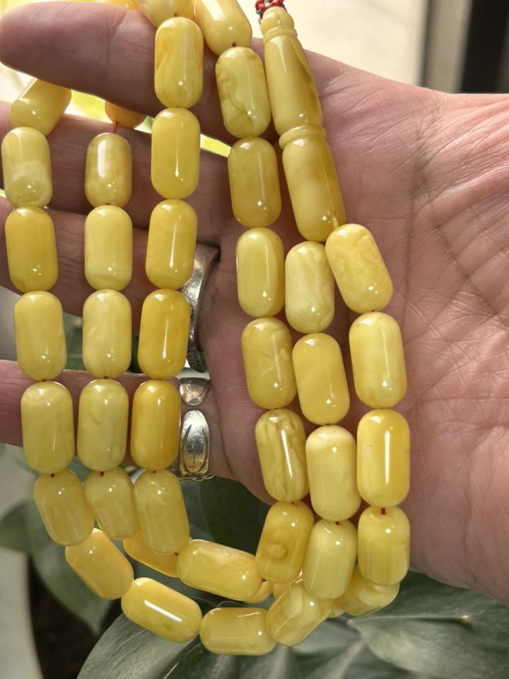 مسباح كهرب حر طبيعي كنغرادي كصة كبسولية خامة جينية شجرية بالكامل روعةةةةة تبارك الرحمن مسباح قديم الوزن 54 غم قياس الحبة 17.75*9.50 ملم عدد الحبات 45 حبة السعر خاص يوجد توصيل للمحافظات كافة.


**إذا كنت صاحب هذا الإعلان وتريد حذفه لأي سبب، رجاءا أرسل رسالة إلى الدعم الفني**