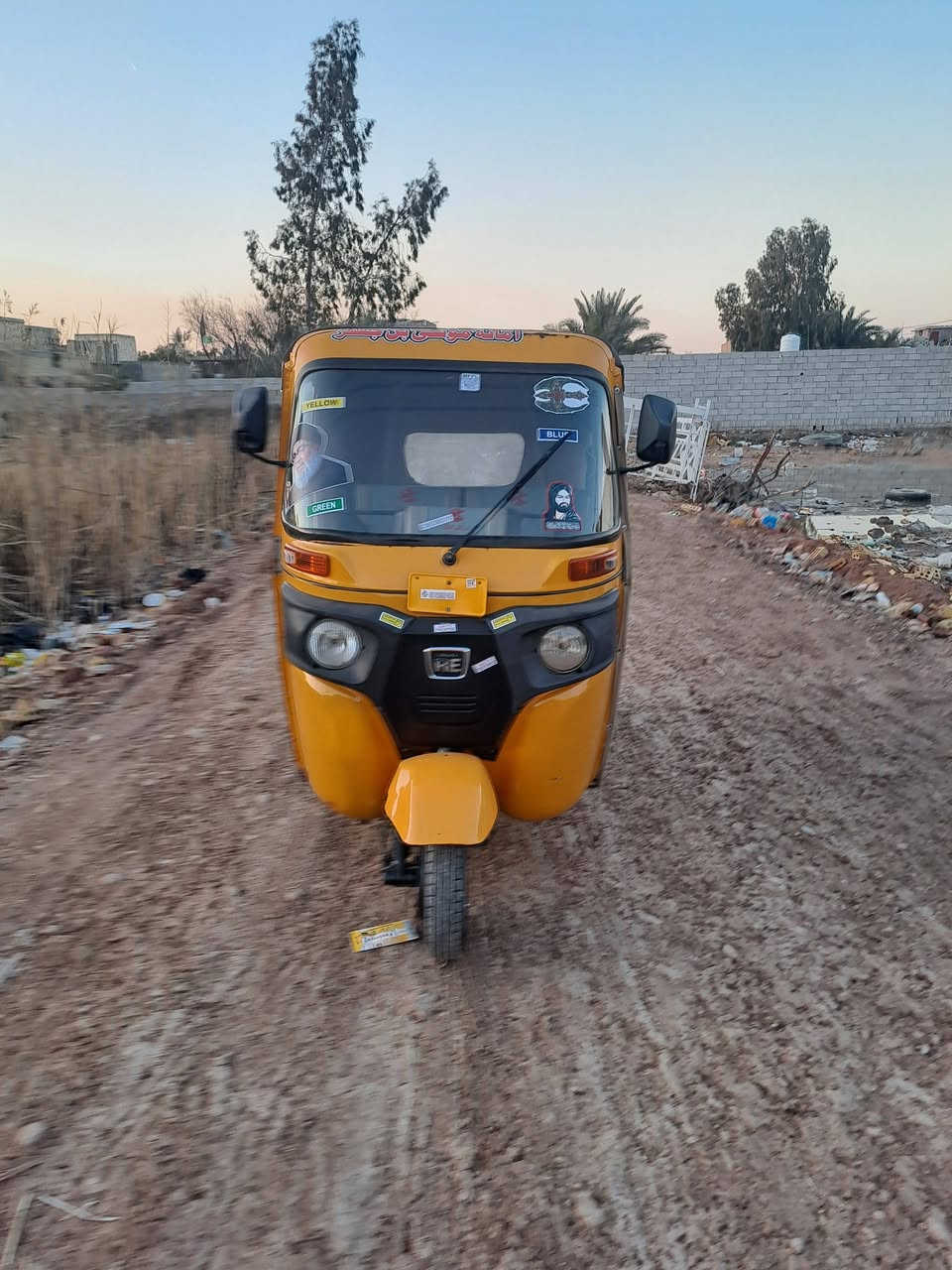 السلام عليكم شباب تكتك موديل20 جاهزه من كلش  وراق المصطفى مكان بغداد النهروان رقمي***********
