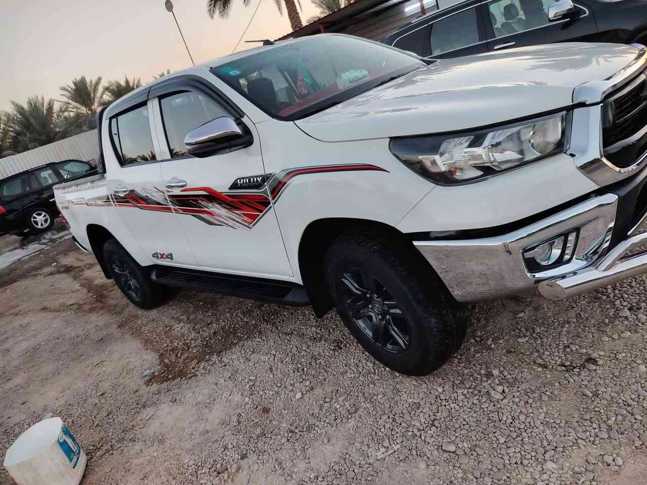 السلام عليكم فور ويل موديل ٢٣ رقم بغداد بأسمي ماشيه ٥٠ مكفوله كفاله عامه شرط السونار الاستفسار على الرقم *********** أبو أيمن العبيدي 315$
