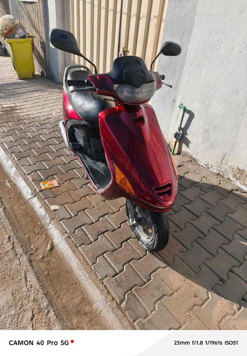 السلام عليكم للبيع فراشه نضيفه مال حاويه
مال جناي سلف هندر كله شغال بس لايت يرادله تبديل 
ب450 وبيه مجال
