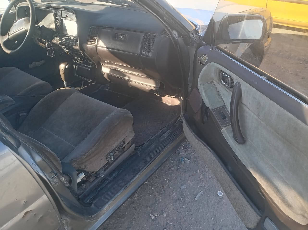 سلام عليكم هرتوب البيع مديل 1991
مكينه وكير مكفولات تخم تيرات باتري جديد التفصيل هذا رقمي ***********
