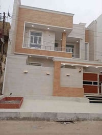 بيت مساحة 200م في حي اور الثانية قرب مكتبه الشاطر على شارع رئيسي يتكون...