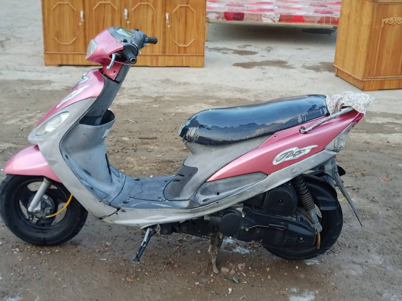 سلام عليكم شباب دراجه منغولي دراجه كامله مابيهه نقص سلف هندر كله شغال مكينه ناعمه  مكاني الغزاليه السعر 450وبيهه مجال


**إذا كنت صاحب هذا الإعلان وتريد حذفه لأي سبب، رجاءا أرسل رسالة إلى الدعم الفني**