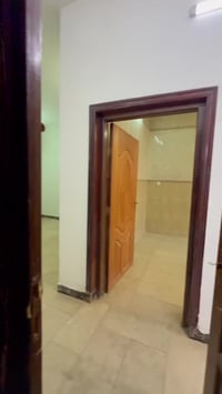 #للأيجار_شقه_طابق_اول_درج_بسيط_جداً سعر الأجار550الف وبيه مجال ترهم سك...