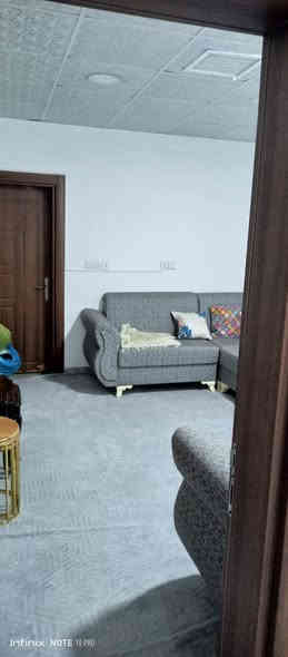 دار للبیع عن طریق المصرف العقاری او بیع نقدی. 100متر طابقین بناء 2018بناء نضیف  العنوان حی الاسری خلف دائره الكهرباء ثلاث غرف نوم استقبال و مطبخ و صحیات ***********
السعر 123مع مجال
