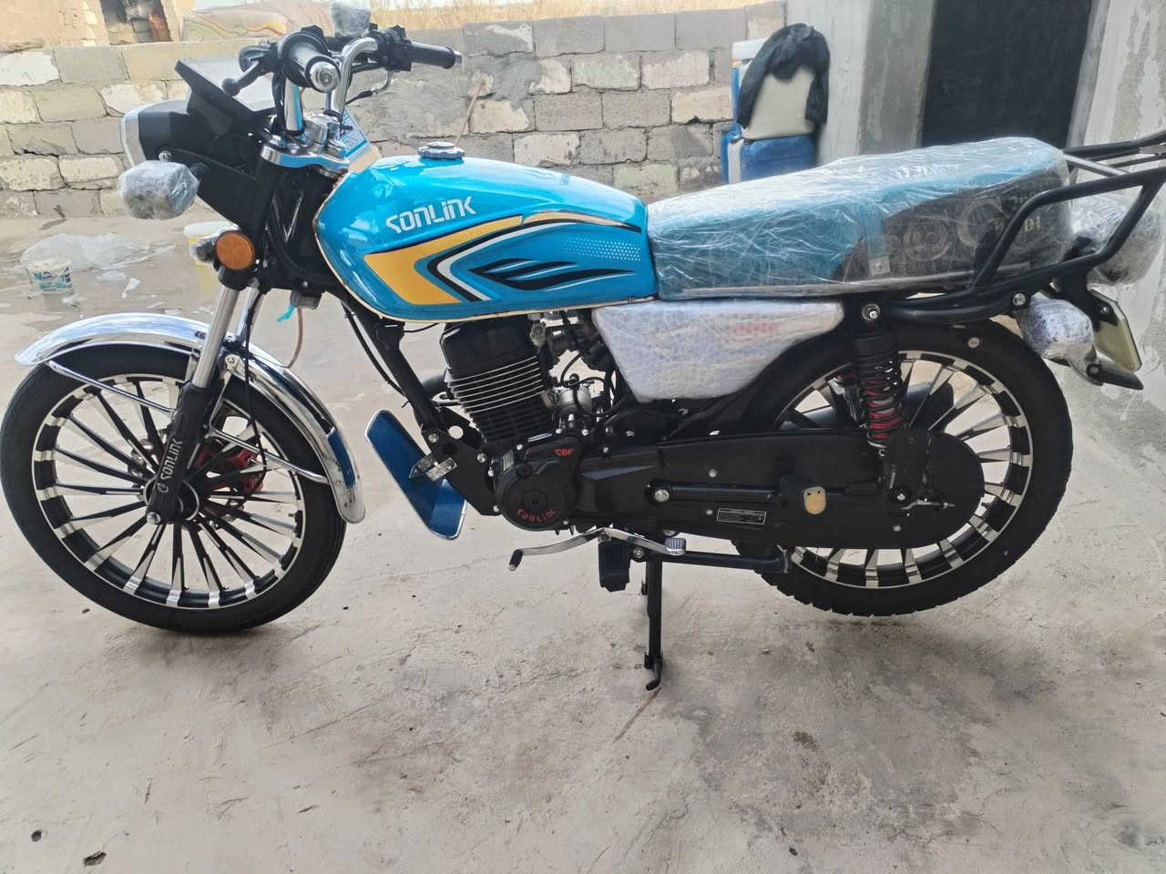 موديل 2025 ضاقطه وزنجيل محرك 200 كفاله عامه مكان عزيزية ***********
