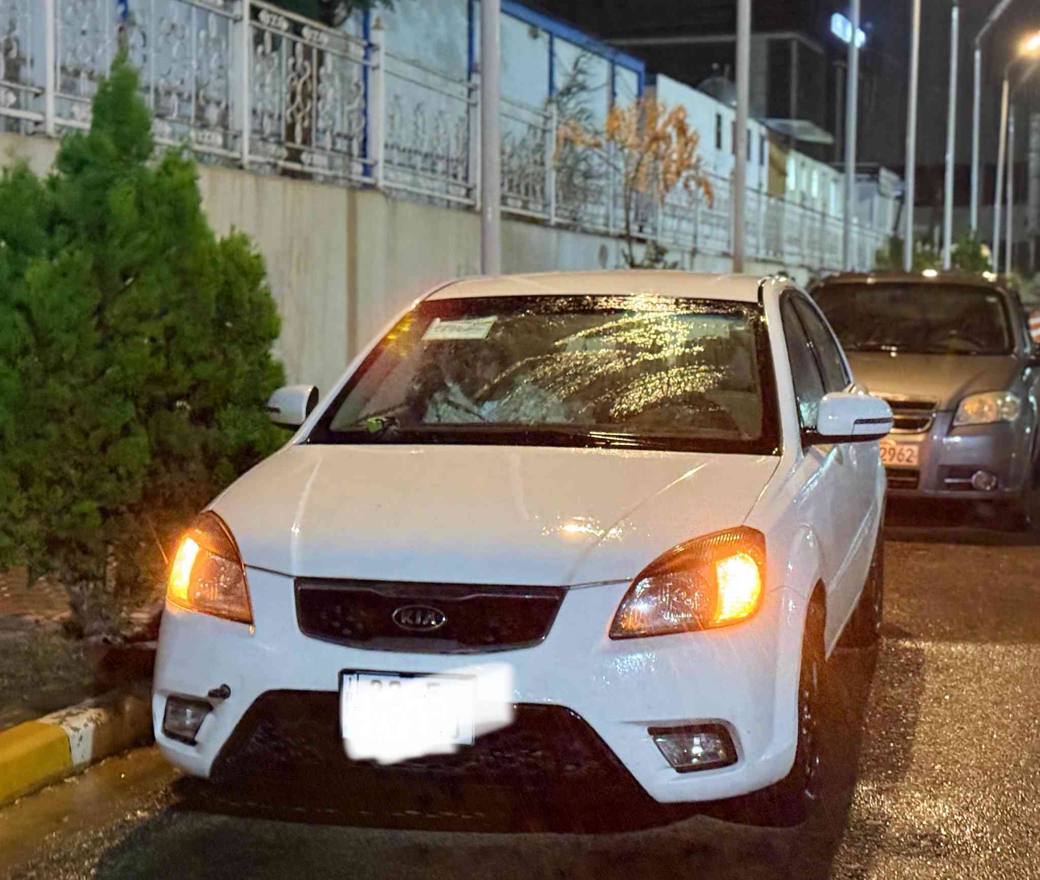 السلام عليكم
كيا ريو
موديل 12
رقم اربيل أنكليزي بسمي 
مكينة 1600
مكفولة كفالة عامة بدول صبغ 
جاهزة 
مكينة 
كير 
تخم تايرت
السعر (110) وبيها مجال
رقم الهاتف ***********
كورك. ***********
