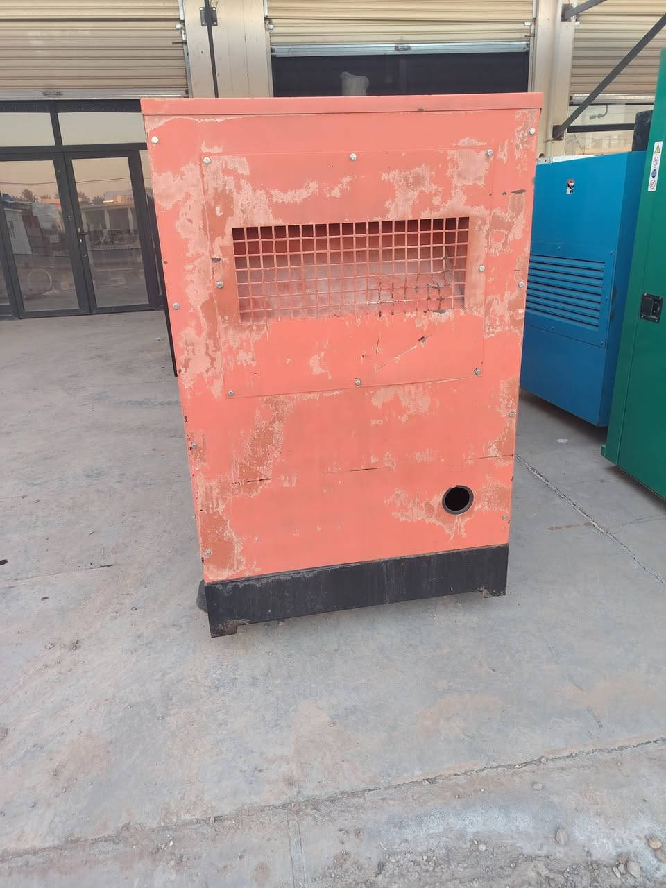 سلام عليكم بيركنز 4سلندر سوبر نضام حماية كامل تشغيل أو إطفاء ذاتي مكينة مشتغل داخل العراق نضافة 80٪
65 KVA
كاتم نسبة الكتم 70٪
زورنا في موقعنا ديالى بعقوبة الصناعة الثانية مقابيل نهاية حي المعلمين
للاستفسار الاتصال على الأرقام التالية
***********
***********

من الله التوفيق للجميع
