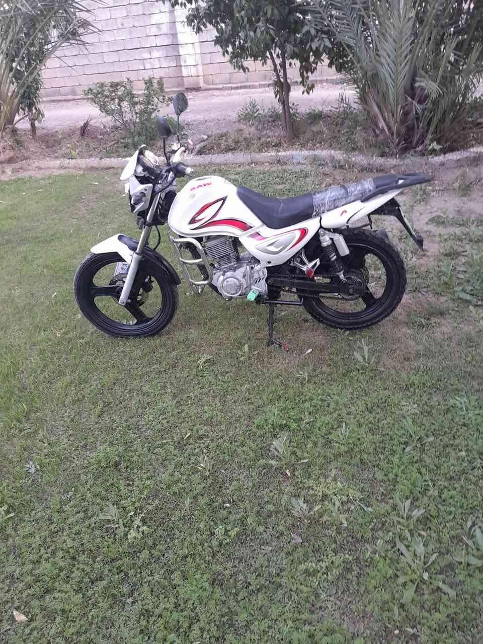 السلام عليكم سنكي دراجه نظيفه كهربائيات شغاله ماكينه لا تنقيص ولا تبخير السعر 550 فيها مجال للطيبين دراجه نظيفه حيل***********
