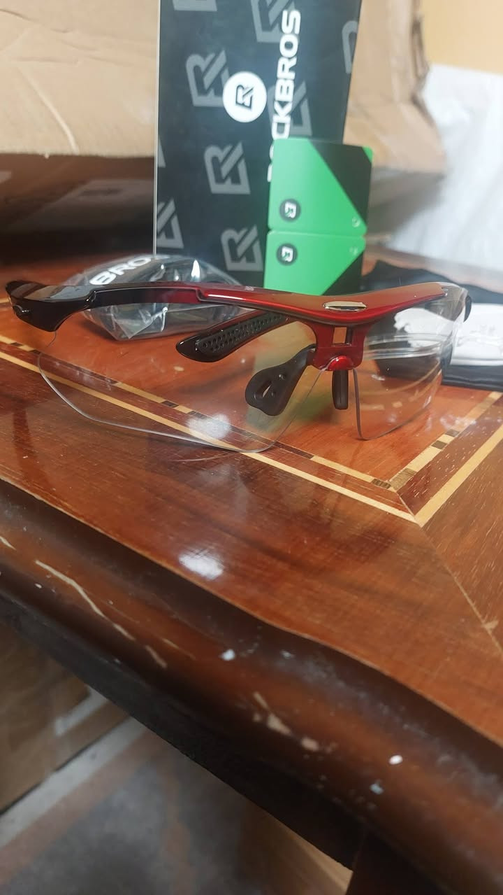 شباب نظارات ماركة القطعة ٧ ألالف


**إذا كنت صاحب هذا الإعلان وتريد حذفه لأي سبب، رجاءا أرسل رسالة إلى الدعم الفني**