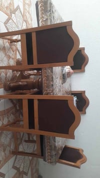 ميز طعام • للبيع • بالخاص