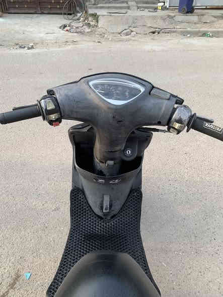 السلام عليكم ماكس عدله كفاله عامه برغي مامفتوحً بيها خرسه رمبه دراجه جيب وياكًفيتر سلف كابريتر كله اصلي دراجه  كلها شغاله من طول لطول حالها حال الرمبه سعرها 750وبيها شي بسيط مكاني حيً اور رقمي ***********
