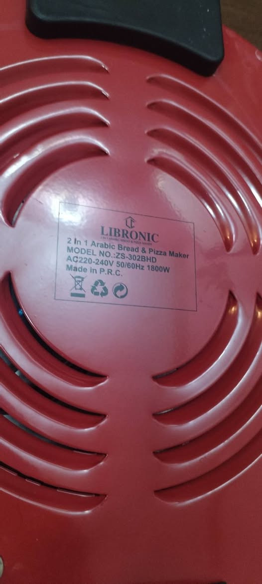 للبيع خبازة كهربائية وصانعة بيتزا من ماركة Libronic الأصلية، موديل (ZS-302BHD). الجهاز ممتاز جداً لعمل الخبز العربي، خبز العروق، اللحم بعجين، البيتزا، والمعجنات.
للبيع خبازة كهربائية وصانعة بيتزا من ماركة Libronic الأصلية، موديل (ZS-302BHD). الجهاز ممتاز جداً لعمل الخبز العربي، خبز العروك، اللحم بعجين، البيتزا، والمعجنات. هذا الجهاز يشتغلن بيه الهيترات الفوك والجوه ما بيه دكمة ثانية تفصل الفوك عن الجوه، فمن تشغل، شغلهم ثنينهم سوا. سعر 60 قفل العنوان بغداد


**إذا كنت صاحب هذا الإعلان وتريد حذفه لأي سبب، رجاءا أرسل رسالة إلى الدعم الفني**