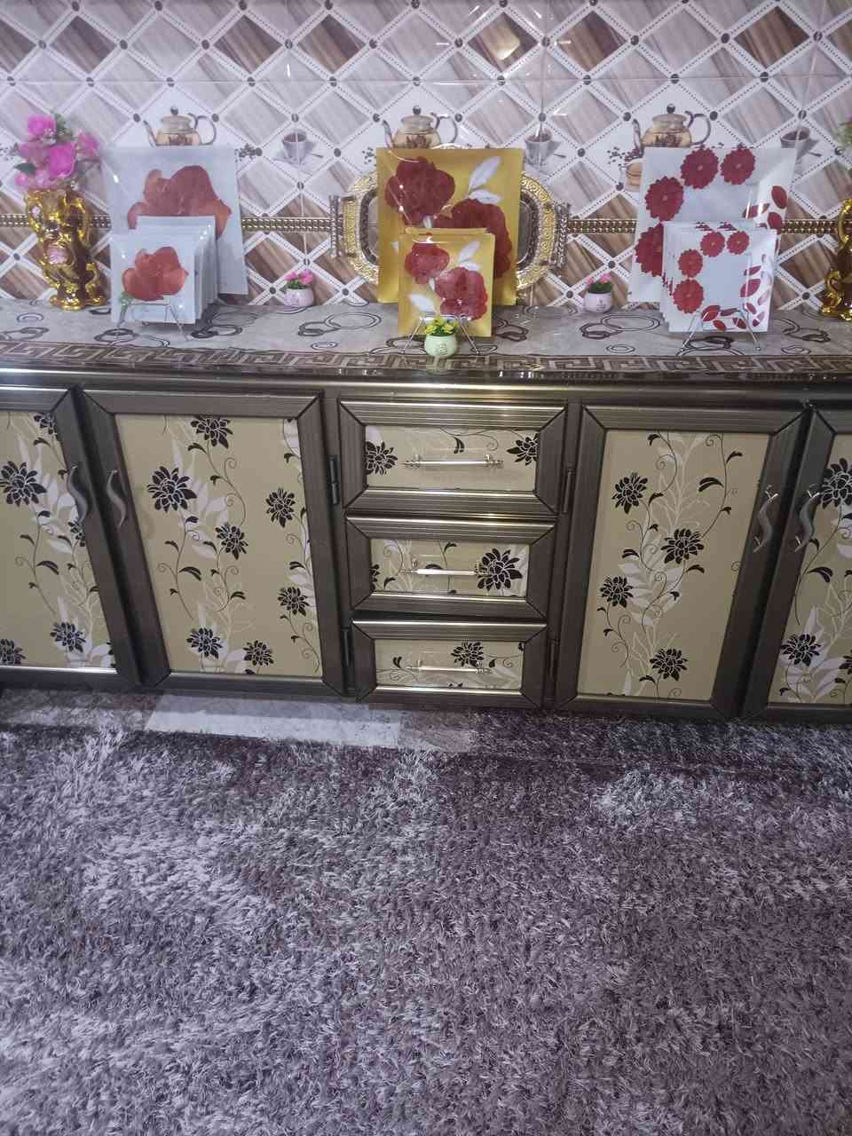 كونتر كامل هوه والسنك السعر 250 وبي مجال بسيط الشراي يدخل خاص او يتصل ***********
