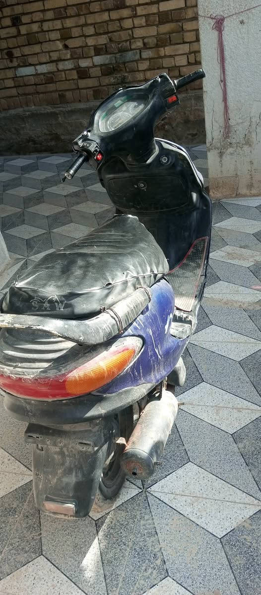 سلام عليكم دراجه دولفين ياباني اصلي
كهربائيات شغاله نكره سلف وهندر 
محركها ناعم وشلعه ومعدل فول 
سعرها 160 دراجه ماناقصها شي 
رقم الهاتف *********** متواجد بكل وقت
