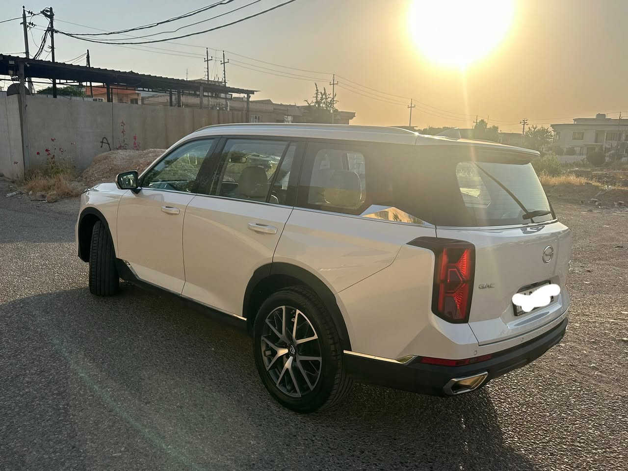 سلام عليكم 
Gac gs8 2023 
فوول مواصفات بدون دبل اكس 
ماشي ٢٥٠٠٠كم 
بدون بارد و صبغ 
ظمان شركه 
مكان سليماني 
***********
سعر ٢١٥ ومجال
