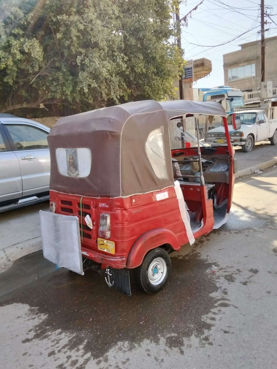 السلام عليكم تكتك موديل 2017 محسوبه عل 2018  وراق صوليه شرط الترقيم مكينه مال 2020 تكتك كفاله  تكتك مال جناي وما متعبه تكتك مكفوله من ضربه ومكفوله من المعجون ومكفوله من التعمير عده الدوس الماميه وباتري جديد دبلات جديده سعر 3300 وبيه مجال حك الجيه مكاني بغداد المشتل شارع المدارس وتجي وشوف احله من الصوره  ***********
