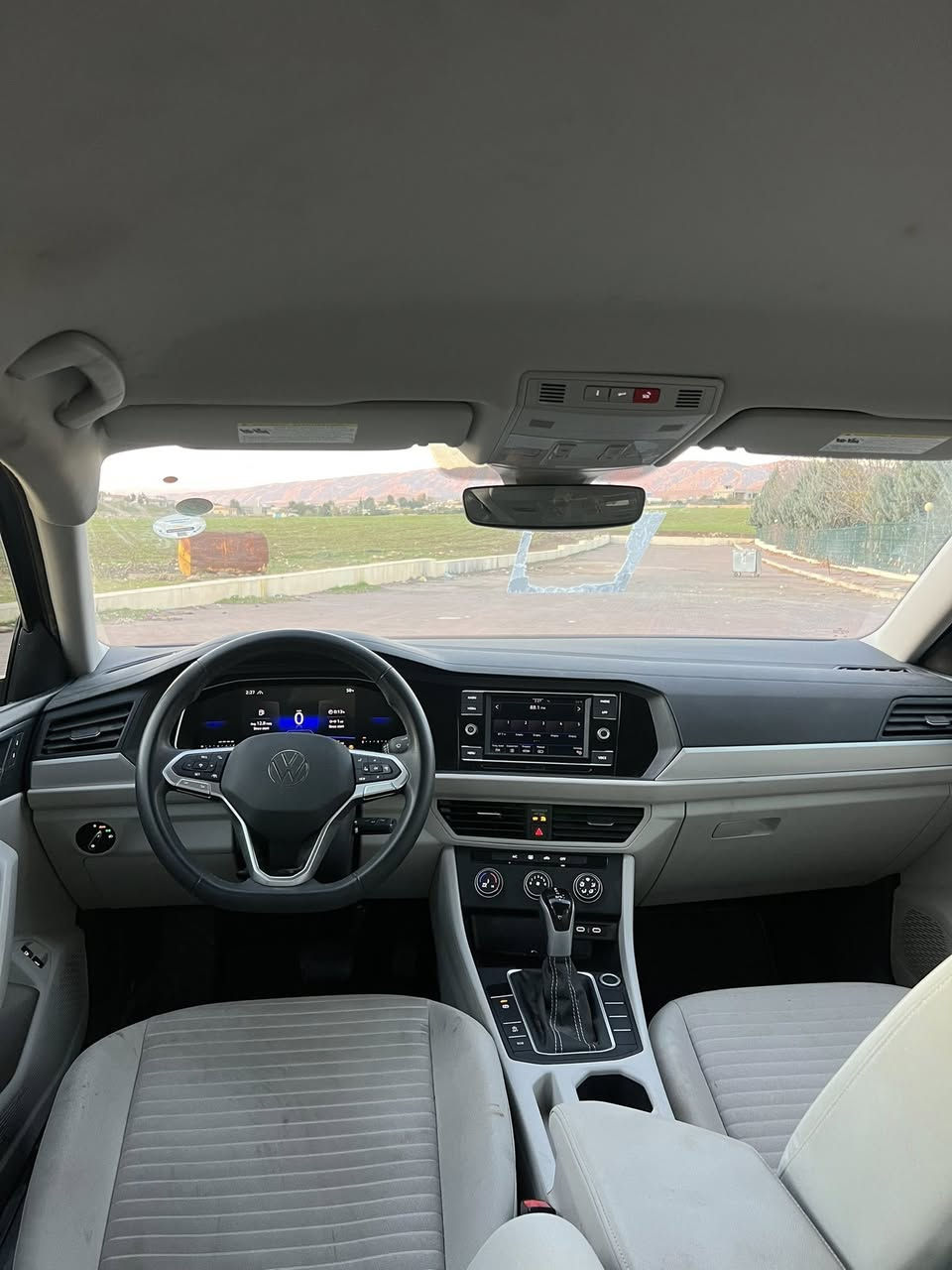 فولكسفاغن جيتا ٢٠٢٤ داخلي كريمي
حادث كلش خفيف

ضرر السيارة جملغ  صبغ وبونيد امريكي بدون دواخل ايرباك دكمة سستم شركة ١٠٠٪؜
السيارة كلش حلوة و نظيفة 

رقم الشاصي مع الصور
رقم كاتي تترقم شمالي

مكفولة من كير و محرك و كهربائيات

و ب سعر(139) ورقة و بيها مجال للطيبين

مكان السيارة
 عقره بين اربيل وموصل
وتساب :
كورك ***********
