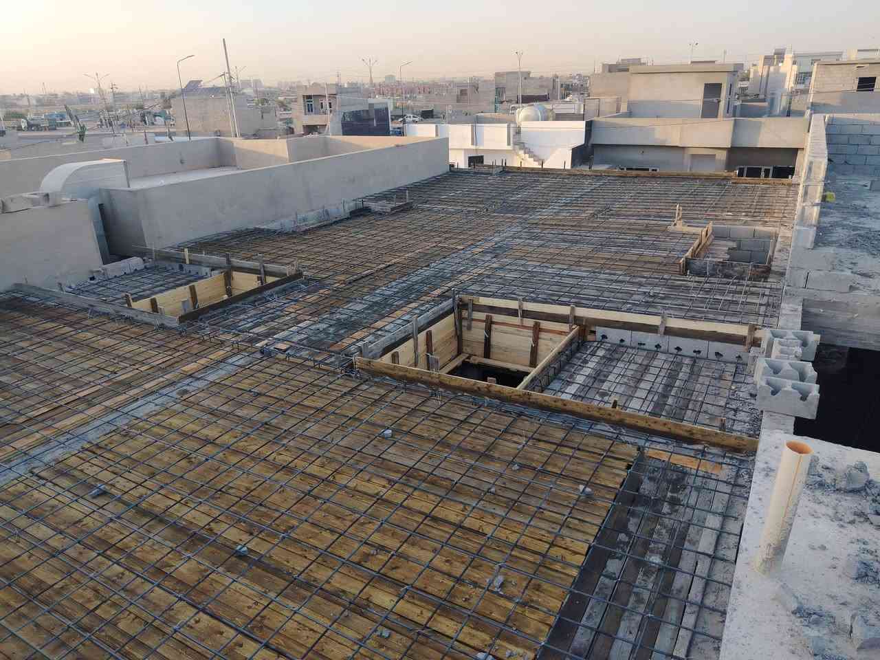 بفضل الله تعالى 
عملنا داخل كركوك بسعار مناسبة
شعندك بخدمتك 
أساس _ رباط _ سقف _ واجهة ديكورات 
أتفضل خاص 
او اتصل *********** متوفر واتساب.!

