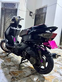 سكنس • ٢٠٠٥ • بوشه ٥٨