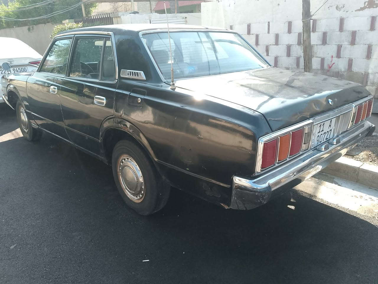 السلام عليكم الغوالي اكراون ١٩٧٧ مكينه ونجي خير من الله رقم بغداد الجديد هزه جديده لبيع مكان السياره بغداد مقابل مرور الطوبجي اي استفسار اتصل ***********
