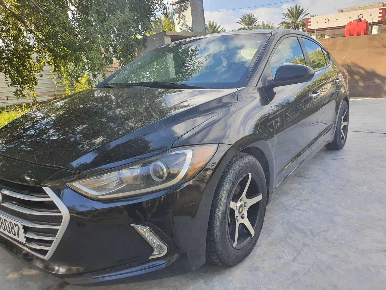 ألنترا ٢٠١٧ وارد أمريكا
حادث جاملغ وحافة البنيد وشوية من الدوسة جهة السايق 

جاملغ عكس السايق مبدل نفس اللون وحافة الباب متعدل بارد 

داخل بغداد 

كشنات وارضية والصندوك جلد 

شاشة أيباد 

تخم تاير هانكوك 

تدفئة تبريد شغال 

حدادية صدر كاملة ودبلات أمامي وخلفي جديد

المحرك والكير برغي واحد مامفتوح بيه بلادي 
ألسعر ١١٤٠٠

التواصل *********** واتساب
