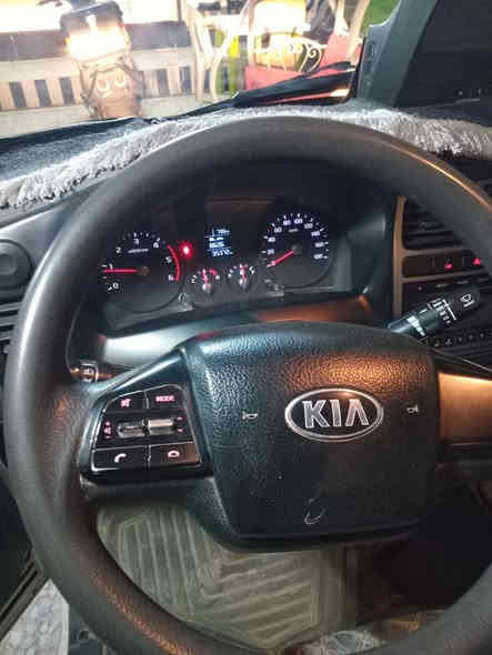 السلام عليكم
كيا حمل نثيه للبيع موديل 20  ,شكل 21
بغداد مكفوله كفاله عامه ماشيه ٣٥ ألف
مع المحجر وتغليف كشنات وتغليف التنته 
للاتصال *********** واتساب
