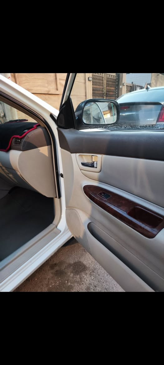 للبيع byd 2013 F3
سنوية باسمي رقم بصرة 

محرك وكير مكفولات 

حدادية جديدة مكفولة

 كل غراضها اصليه مال ياباني

 مشط جديد كهربائيات كلها شغاله

 بدون استثناء سيارة جاهزة 

ادامة كاملة للسيارة من كل النواحي

 عدا التبريد نقص كمبريسر 

 بيها رشات صبغ اثر لاكاطات خياس من جوة 

بيها كاميرا +شاشة دواخل نظيفه السيارة

 مثل مشوفون نظافتها كدام عينكم سيارة مابيها اي نقص بس التبريد كمبريسر خليت منظومه قبل سنة ورحت هسه كالو كمبريسير 

مكاني بصرة جمعيات

 ***********
