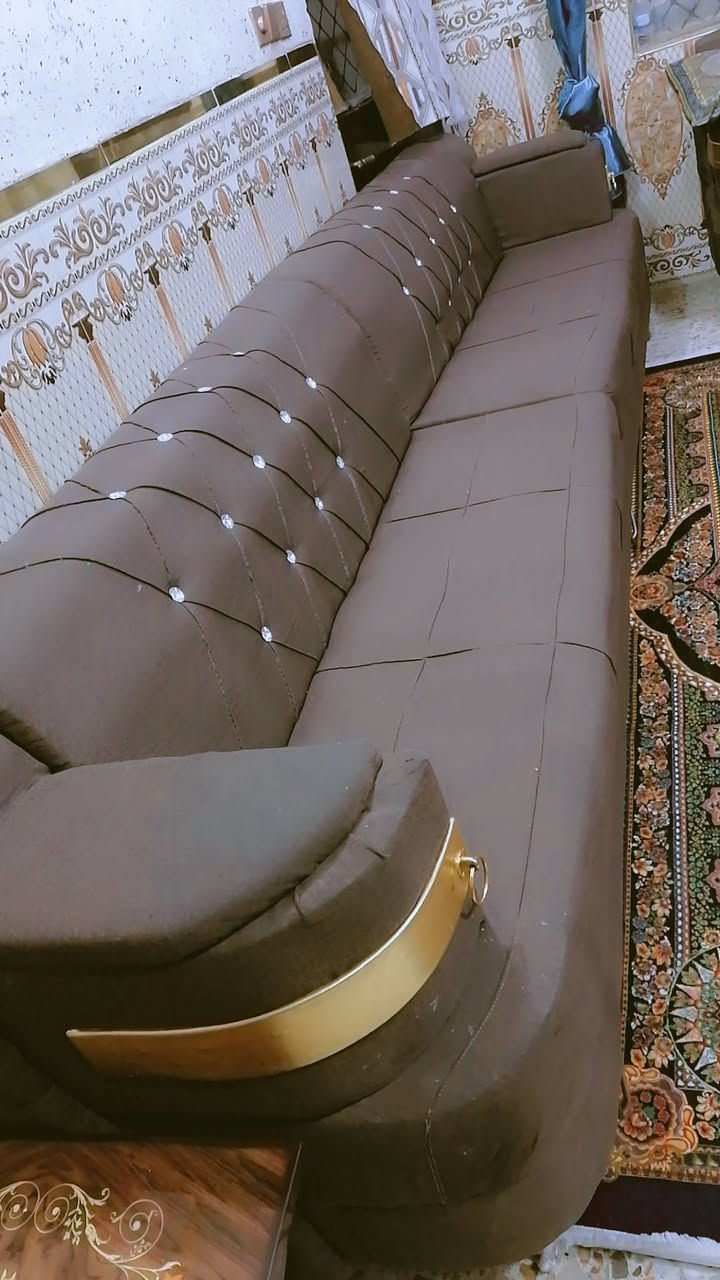 السلام عليكم تخم قطعتين كل قطعه 3 مقاعد بعده جديد حكم المكان دبيعه اخذته ب175 اريد ابيعه ب،150 مكاني لحسينيه منطقه الخمس تالالف


**إذا كنت صاحب هذا الإعلان وتريد حذفه لأي سبب، رجاءا أرسل رسالة إلى الدعم الفني**